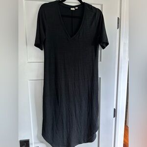 Gap black tshirt dress